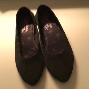 Skechers air cooled memory foam flats